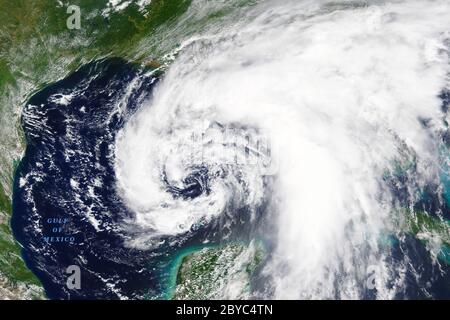 Tempesta tropicale Cristobal in direzione della Louisiana, USA nel giugno 2020 - elementi di questa immagine forniti dalla NASA Foto Stock