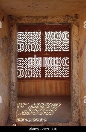 Ornamento finestra di reticolo in India Foto Stock