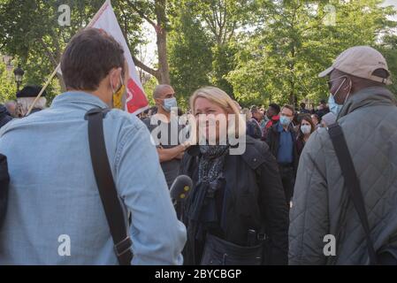 Rally organizzato da SOS racisme in omaggio a George Floyd sulla Place de la République a Parigi, Francia. Foto Stock