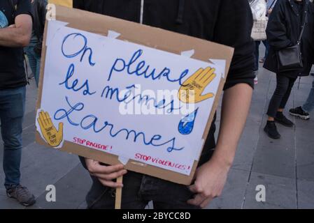 Rally organizzato da SOS racisme in omaggio a George Floyd sulla Place de la République a Parigi, Francia. Foto Stock