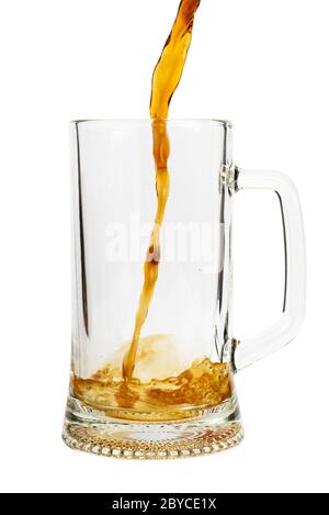 Birra di versamento Foto Stock