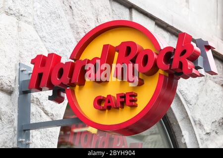 Copenhagen, Danimarca - 28 agosto 2018: Logo hard rock cafe sulla parete di Copenhagen. L'Hard Rock Cafe Inc. È una catena di ristoranti a tema fondata nel 1971 Foto Stock