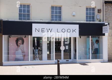 Il negozio al dettaglio New Look a Bicester, Oxfordshire, nel Regno Unito Foto Stock