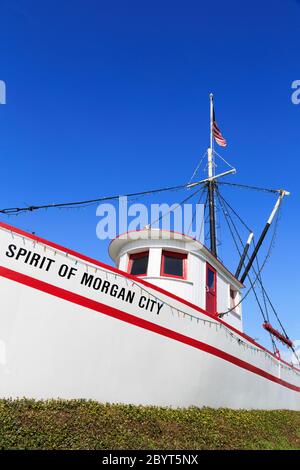 Barca da gamberetti, quartiere storico, Morgan City, Louisiana, Stati Uniti d'America Foto Stock