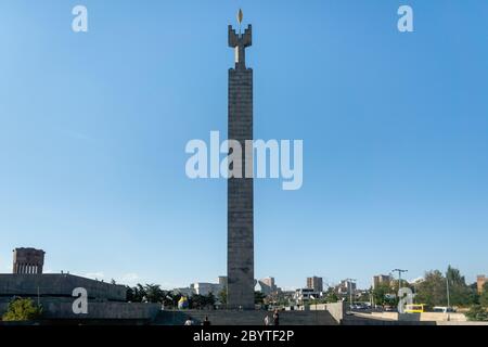 Yerevan, Armenia - Luglio 2019: Monumento a cascata di Yerevan sulla scala gigante in Armenia Yerevan. Uno dei luoghi più importanti di Yerevan Foto Stock