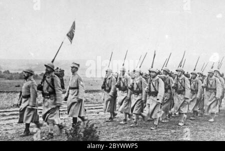 Esercito polacco in Francia - una rassegna delle truppe che vanno al fronte; 1918 Foto Stock