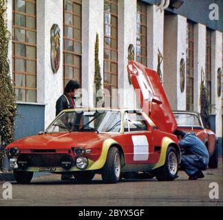 Una Fiat Abarth X1/9 Prototipo, Fiat X1/9's racing prototipo, in setup sulla Fiat Abarth competizioni centro in corso Marche, Torino (Italia), 1974 Foto Stock