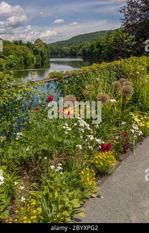 Il Ponte dei Fiori a Shelburne Falls, Massachusetts Foto Stock