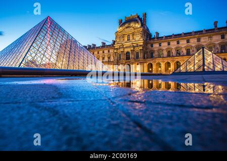 PARIGI - MAGGIO 12 : Museo del Louvre il 12 Maggio 2014 a Parigi, Francia Foto Stock