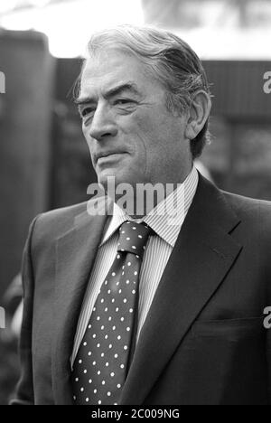 LONDRA, REGNO UNITO. 1980 agosto: Attore Gregory Peck a fotocall per 'Sea Wolves' all'Inn on the Park Hotel di Londra. © Paul Smith/aggiornamento delle caratteristiche Foto Stock