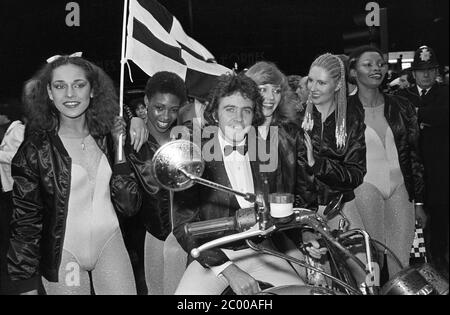 LONDRA, REGNO UNITO. Luglio 1980: Attore/cantante David Essex in prima assoluta di 'Silver Dream Racer' a Londra. © Paul Smith/aggiornamento delle caratteristiche Foto Stock