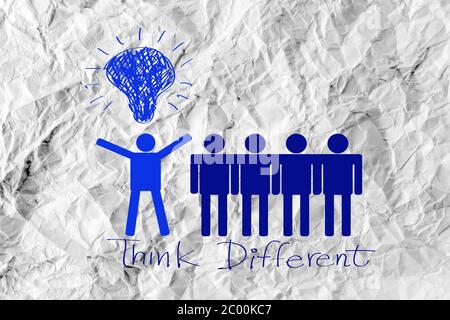 Icone di persone think different idea design su carta sgualcita Foto Stock