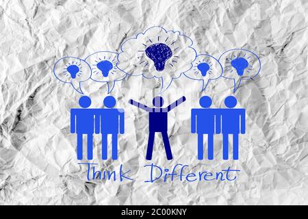 Icone di persone think different idea design su carta sgualcita Foto Stock