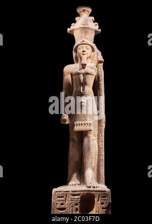 Colossale antica statua egiziana di Sothy II, arenaria, nuovo Regno, XIX dinastia, (1202-1198 a.C.), Tempio di Karnak di Amon. Museo Egizio, Torino. Bla Foto Stock