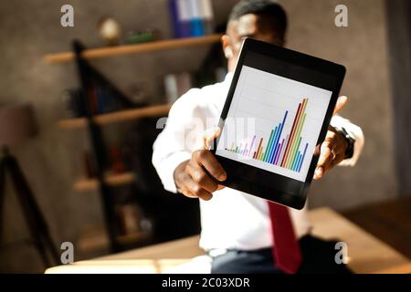 Business uomo idee di progettazione investitore professionale di lavoro nuovo progetto start up. Foto Stock