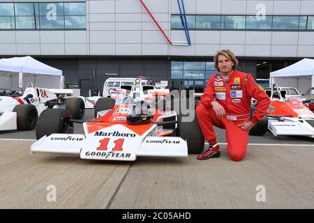 Freddie Hunt è il figlio di James Hunt, campione del mondo di Formula uno 1976. Dopo una stagione di successo con JTR che registra 25 gare e 37 punti del campionato, Freddie si è trasferito a Buchbinder Racing per guidare i Maestri ADAC Formel e ADAC Cruze Cup tra il 2008 e il 2012 prima di ottenere infortunati dominarlo dalla stagione 2013. Fully Fit Again Freddie ha collaborato con Tiga Racing di proprietà di Mike Newton, CEO e fondatore dell'ad Gruppo per test drive e sviluppare una vettura le Mans LMP2 .Freddie ha firmato anche con M&N Racing per guidare al fianco di Mathias Lauda figlio di Niki Lauda. Foto Stock