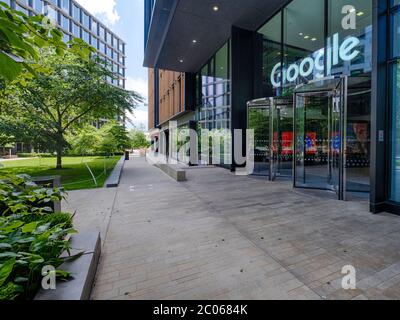 Ingresso alla sede centrale di Google in Piazza Pancras nel nuovo La risviluppo di Kings Cross a Londra Foto Stock