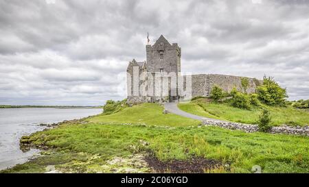 Dunguaire Castle Irlanda Foto Stock