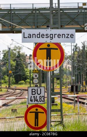 Wegen der Ausbreitung des Corona-Virus hatte die Schweiz und Deutschland ihre Grenzen geschlossen. Konstanz, 09.05.2020 Foto Stock