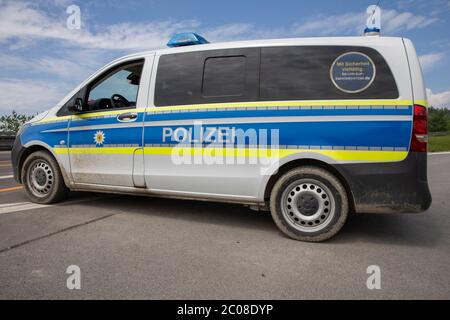 Kontrollen beim Grenzverkehr nach der Lockerung der Grenze Österreich - Deutschland. Lindau, 16.05.2020 Foto Stock