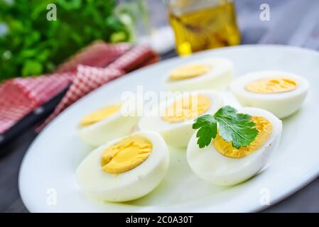 uova sode Foto Stock