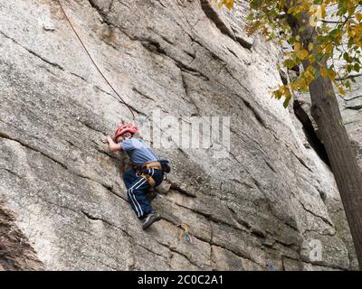 Arrampicata su roccia a New Paltz, NY Foto Stock