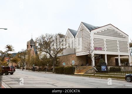 Boulder, Colorado - 27 maggio 2020: Esterno della prima chiesa metodista unita vicino al centro commerciale Pearl Street Mall nella contea di Boulder Foto Stock