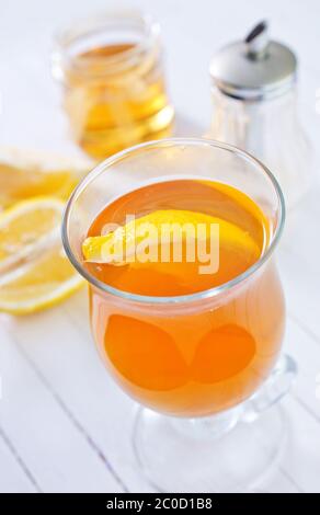tè con il limone Foto Stock