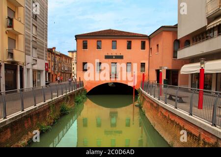 VENEZIA, MESTRE-29 giugno 2014: Mestre il 29 giugno 2014. Mestre è la zona urbana più popolata della terraferma di Venezia, parte Foto Stock