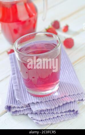 Succo di fragola Foto Stock