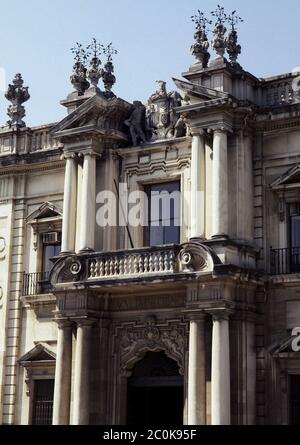 ANTIGUA FABRICA DE TABACOS - 1728/1771. AUTORE: VAN DER BORCHT SEBASTIAN. Location: Italy. Siviglia. Siviglia. SPAGNA. Foto Stock