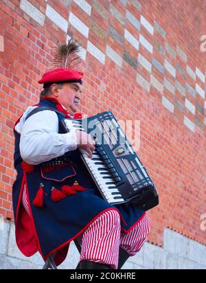 Tradizionale polacca busker Foto Stock