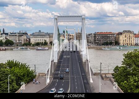 Ponte Elisabeth, Budapest, vista frontale Foto Stock