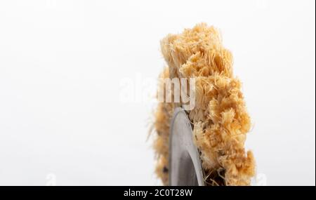 Cerchio di sisal per smerigliatrice angolare, utilizzato per la lucidatura di legno e metalli, Foto Stock
