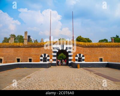 Porta d'ingresso alla piccola Fortezza di Terezin, Repubblica Ceca Foto Stock