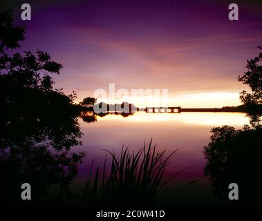 Isole del Canale. Guernsey. San Salvatore. Il serbatoio al tramonto. Foto Stock