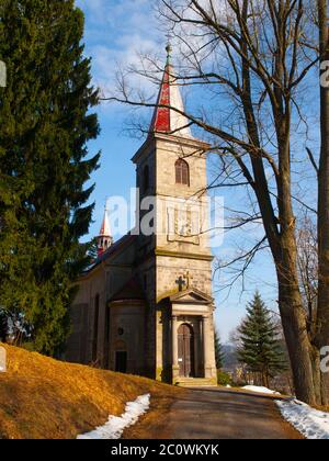 Chiesa cristiana ceca di San Pietro e Paolo, Tanvald, Repubblica Ceca Foto Stock