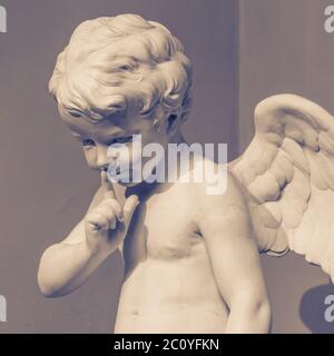 Bella statua di marmo di angelo Foto Stock