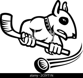 Mascotte sportive in bianco e nero illustrazione di un terrier toro o testa cuneo che tiene un bastone di hockey su ghiaccio con puck sul retro visto da un lato su isolato Illustrazione Vettoriale
