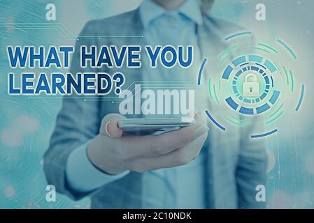 Cartello con testo che mostra la domanda che hai appreso. Foto di business che mostra per sapere che le cose acquisiscono o assorbono Foto Stock