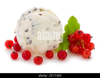 Gelato alla vaniglia e ribes rosso fresco. Foto Stock