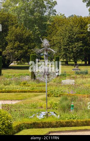 Immagini di sculture in filo di fate Trentham Gardens a Stoke-on-Trent Staffordshire, UK Foto Stock