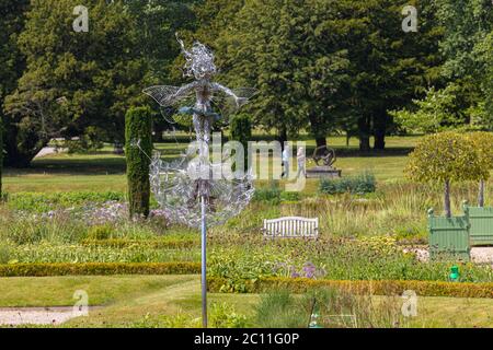 Immagini di sculture in filo di fate Trentham Gardens a Stoke-on-Trent Staffordshire, UK Foto Stock