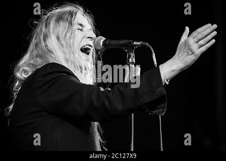 Aarhus, Danimarca. 21 giugno 2019. Il cantante, cantautore e poeta americano Patti Smith esegue un concerto dal vivo al Musikhuset di Aarhus. (Foto di merito: Gonzales Photo - Morten Kjaear). Foto Stock