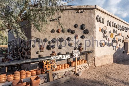 Argentina - Purmamarca, Jujuy - Settembre 2019: Vendite di artigianato a Purmamarca, Jujuy, Argentina Foto Stock