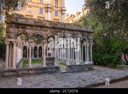 Genova - 18 agosto 2019: Rovine del chiostro di Sant'Andrea vicino alla casa di Cristoforo Colombo a Genova Foto Stock