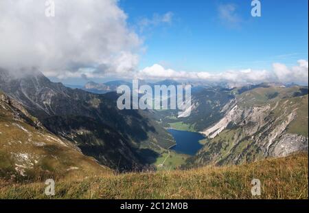 Lago di Visalpsee nelle Alpi austriache Foto Stock