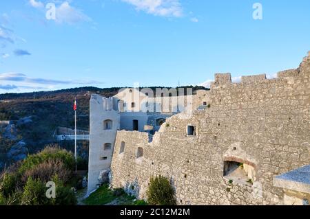 Le mura della cittadella medievale Gradina nella città di Fiume, Croazia Foto Stock