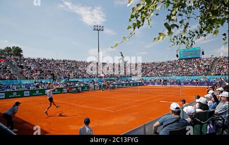 Belgrado. 13 Giugno 2020. Grigor Dimitrov della Bulgaria torna a Dusan Lajovic della Serbia al torneo di tennis Adria Tour a Belgrado, Serbia, il 13 giugno 2020. Credit: Predrag Milosavljevic/Xinhua/Alamy Live News Foto Stock