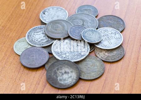 Vecchie monete scadute. Monete e monete d'argento dell'URSS Foto Stock